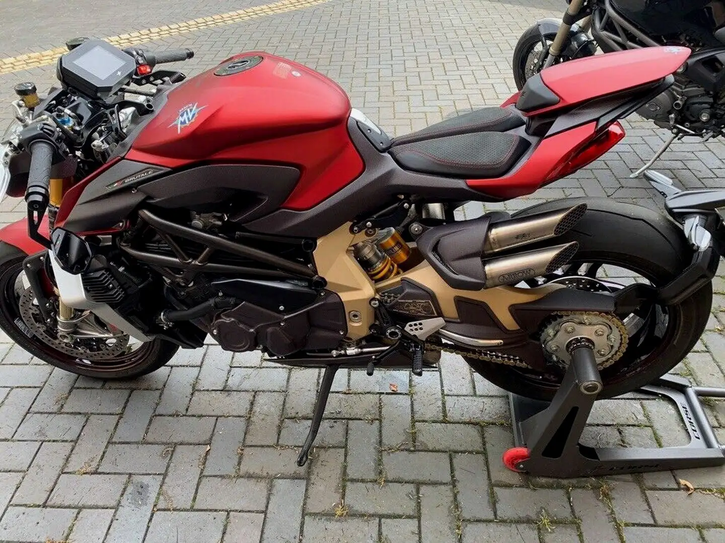 MV Agusta Brutale ORO Rot - 2