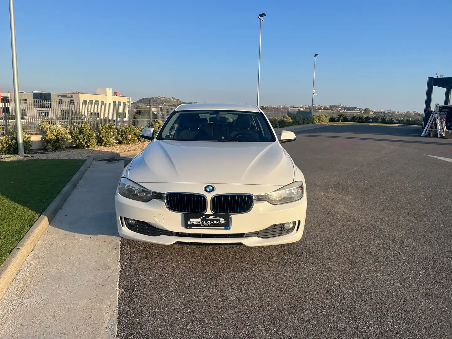 BMW 318 Serie 3 F31 2012 Touring 318d Touring Modern Bianco - 2