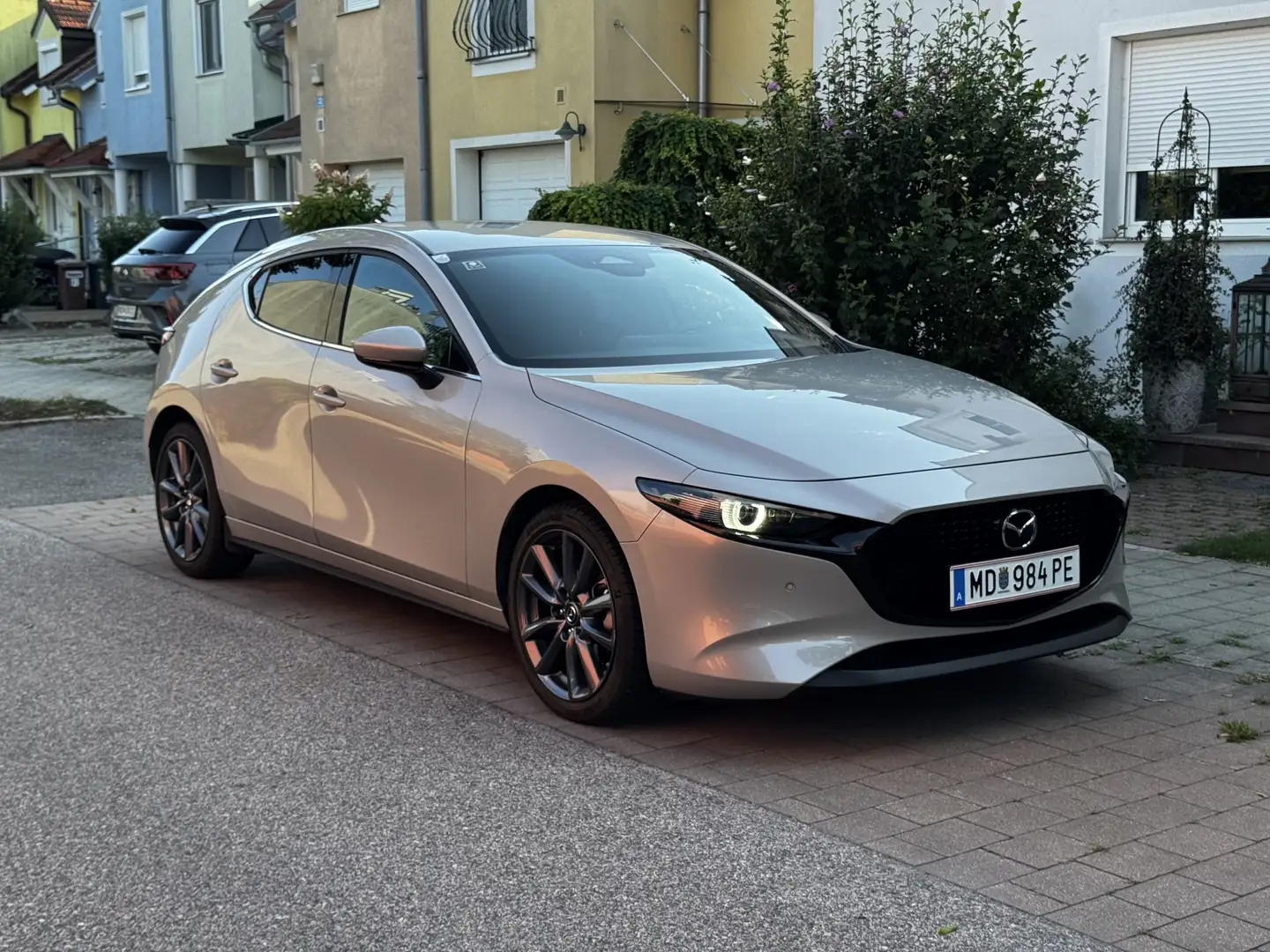 Mazda 3 e-Skyactiv-G150 Exclusive-Line *Bose*360*Matrix Grau - 1