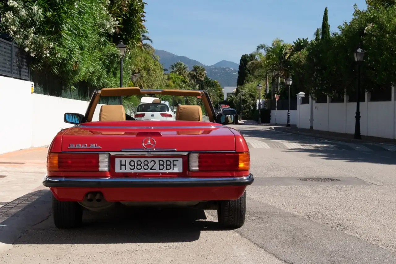 Mercedes-Benz SL 43 AMG 560, foto 6