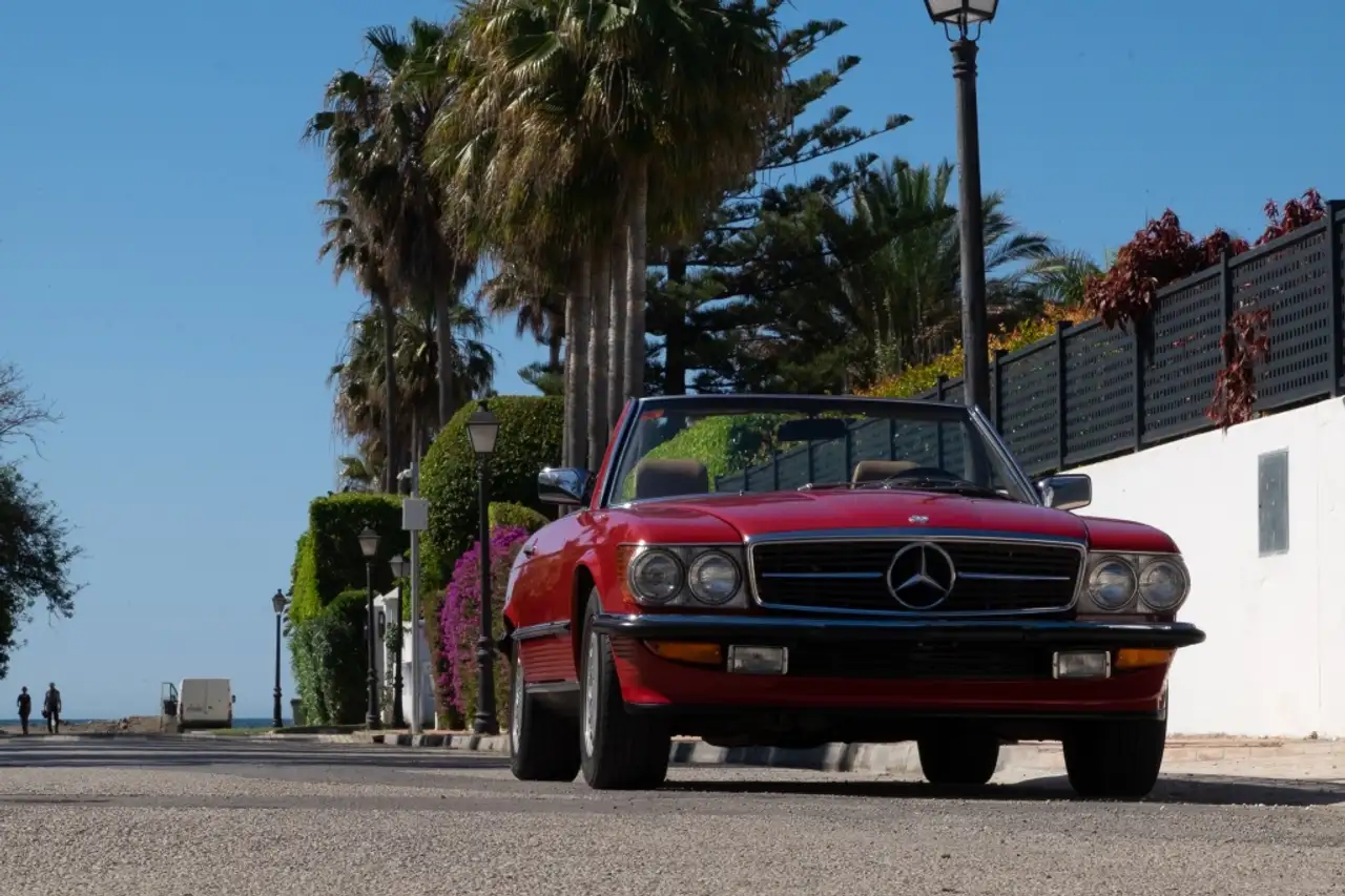 Mercedes-Benz SL 43 AMG 560, foto 2