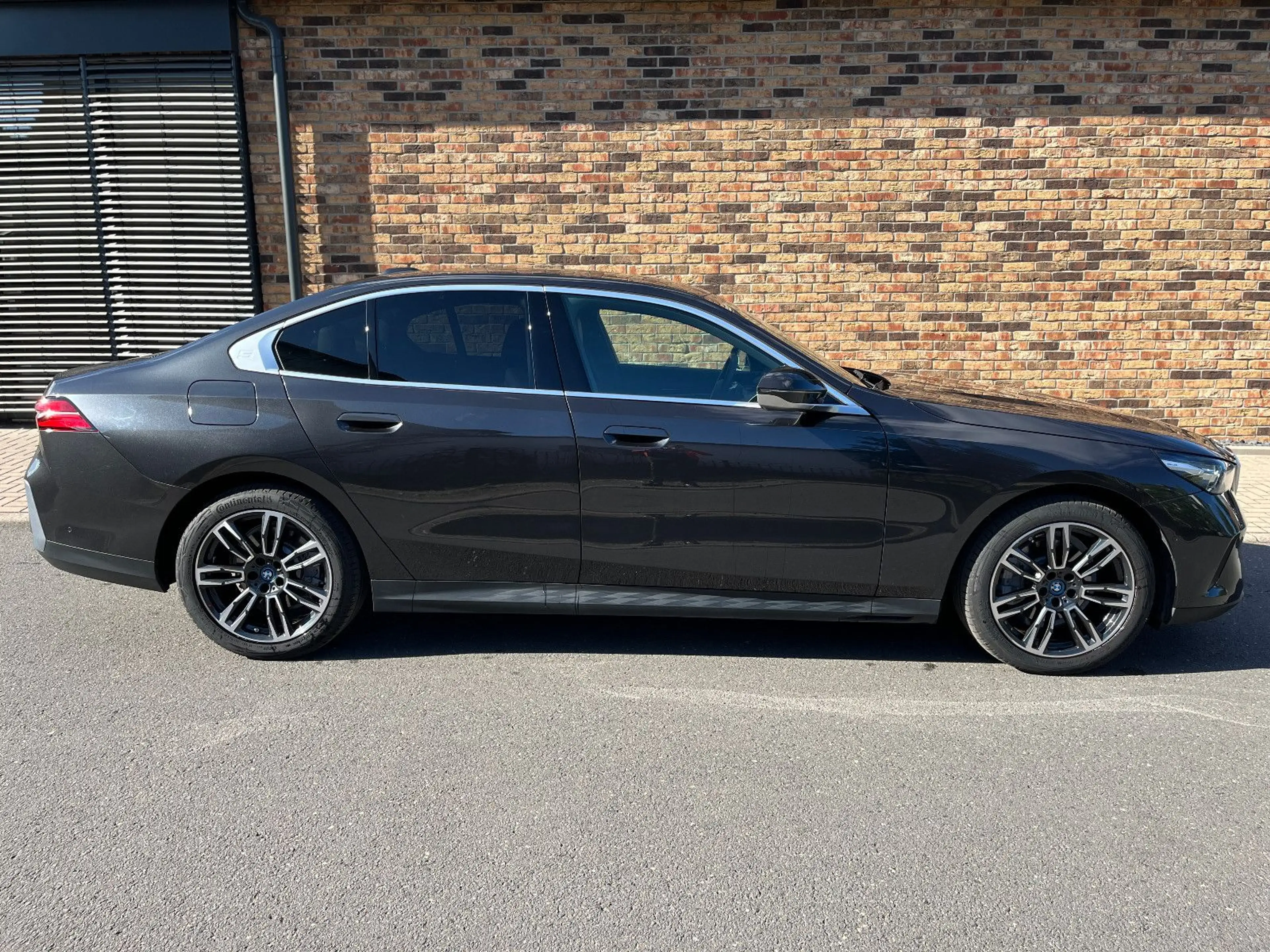 BMW 520 i Limousine adap LED Leder Sportsitz PAS 19" — photo 7