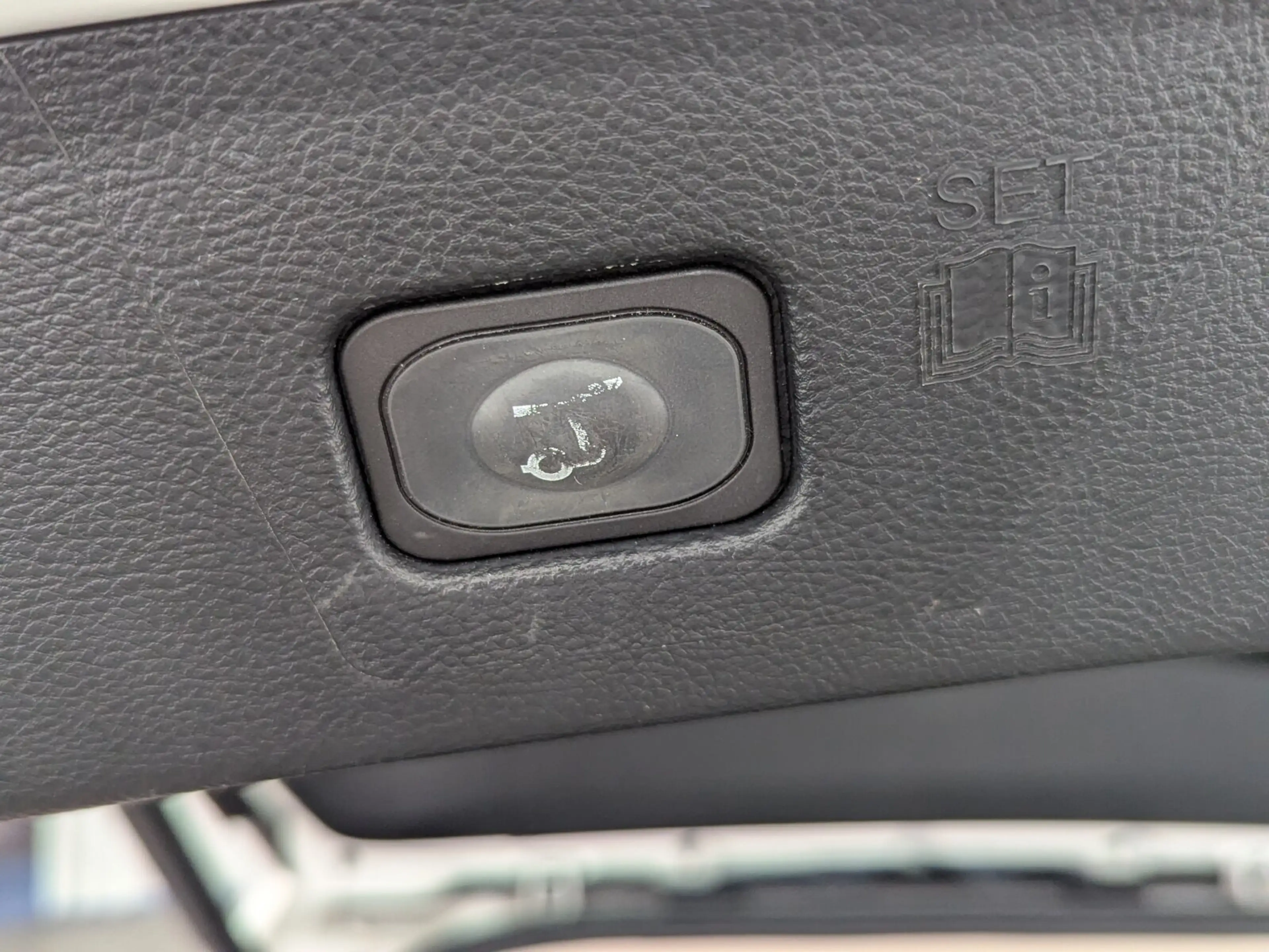 Ford Edge Edge 2.0 TDCi Titanium 4x2 S/S LED+NAVI+SHZ+RFK+ — photo 13