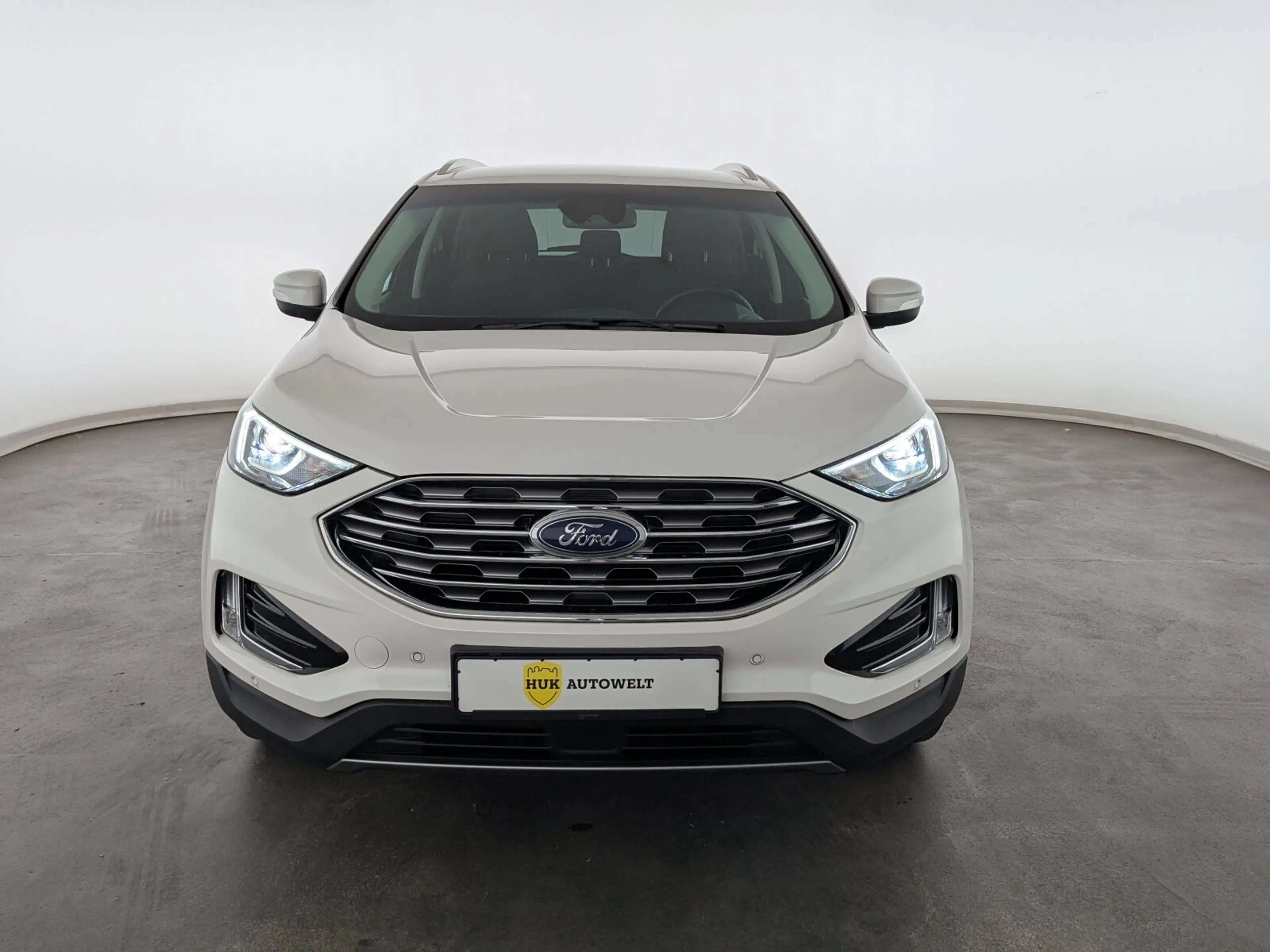Ford Edge Edge 2.0 TDCi Titanium 4x2 S/S LED+NAVI+SHZ+RFK+ — photo 2