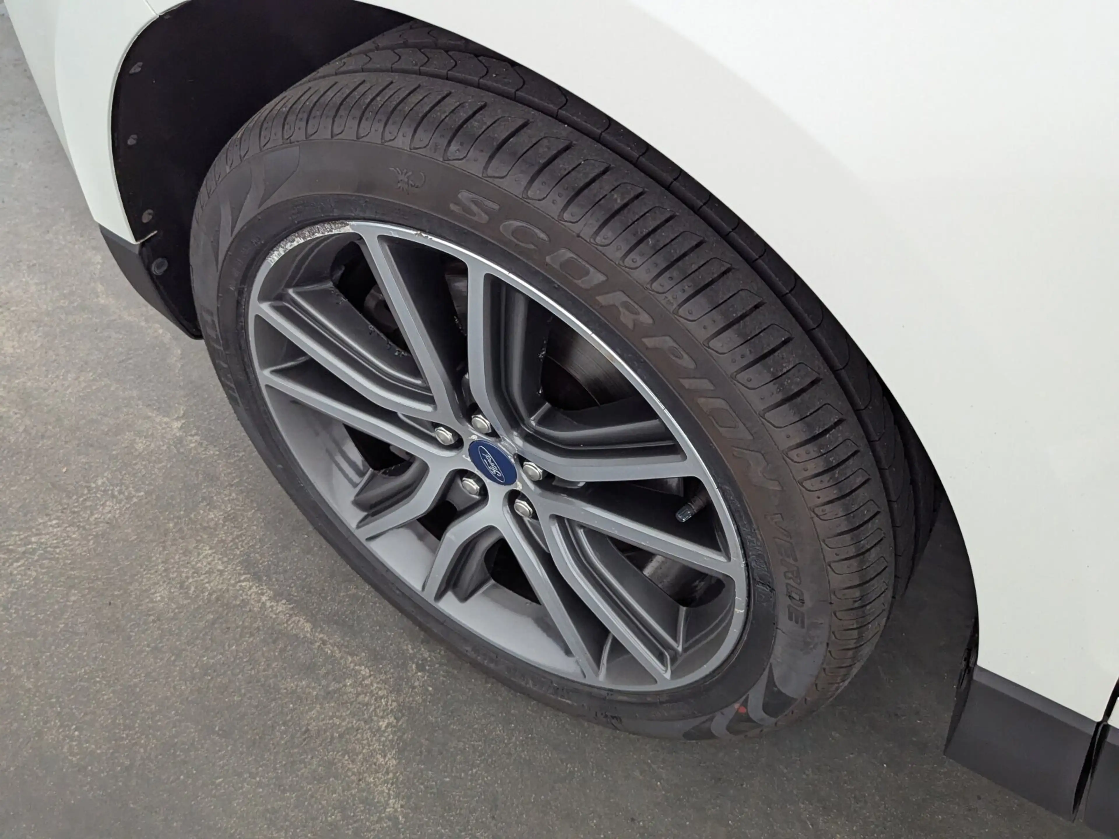 Ford Edge Edge 2.0 TDCi Titanium 4x2 S/S LED+NAVI+SHZ+RFK+ — photo 10