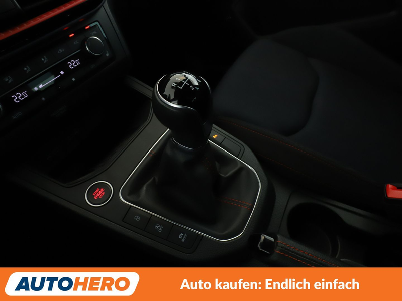 SEAT Ibiza 1.0 TSI FR *NAVI*LED*ACC*CAM*SHZ*ALU* — photo 26