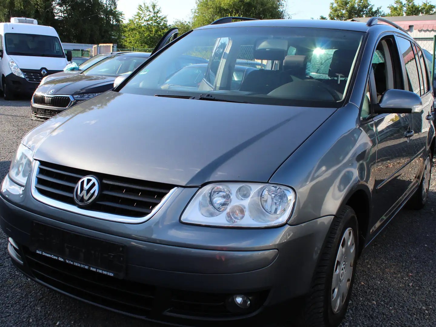 Volkswagen Touran 1.9 TDI Conceptline*7 Sitzer* Grau - 1