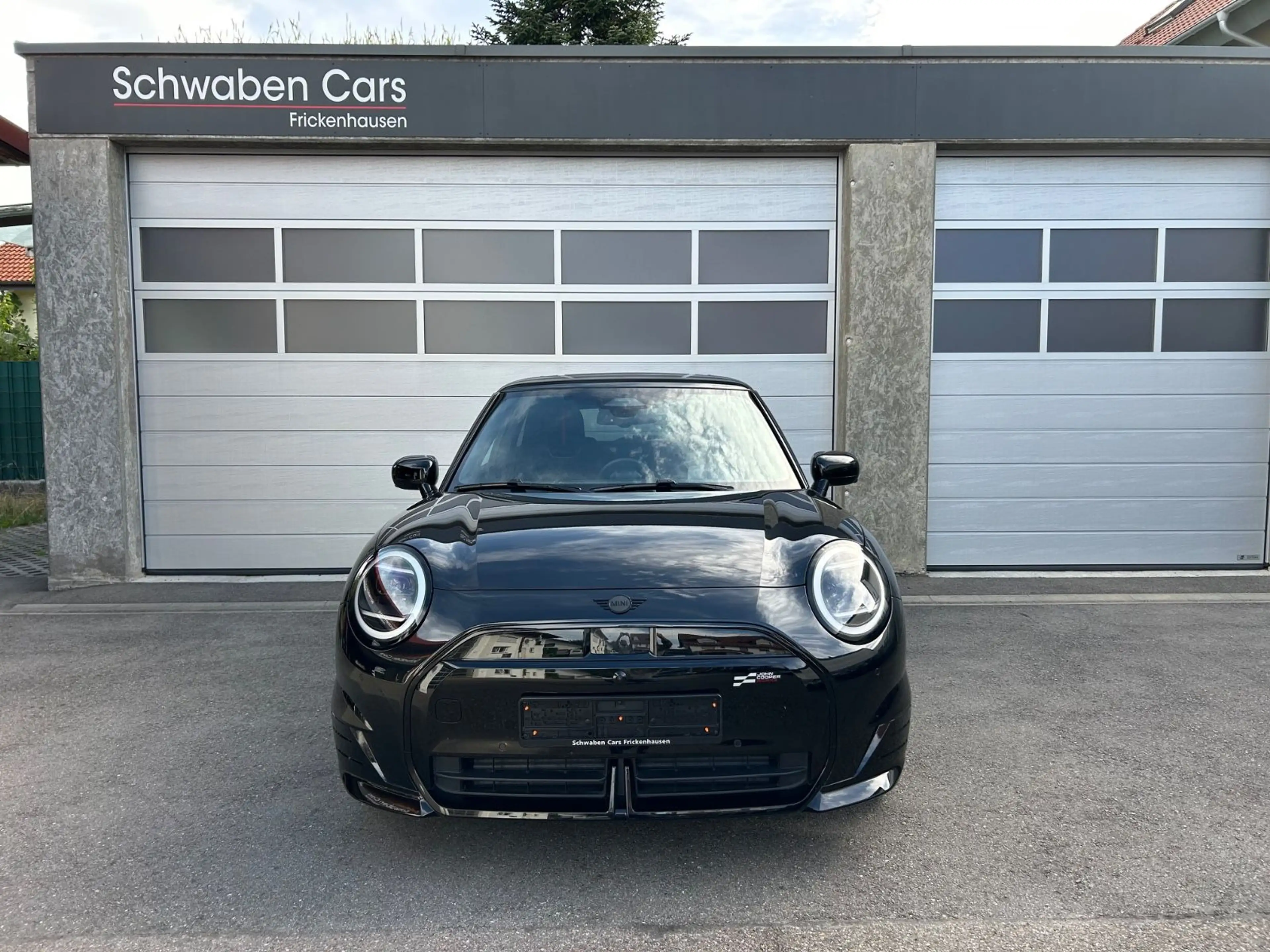 MINI Cooper SE JOHN COOPER WORKS XL HUD H&K ACC Pano — photo 8