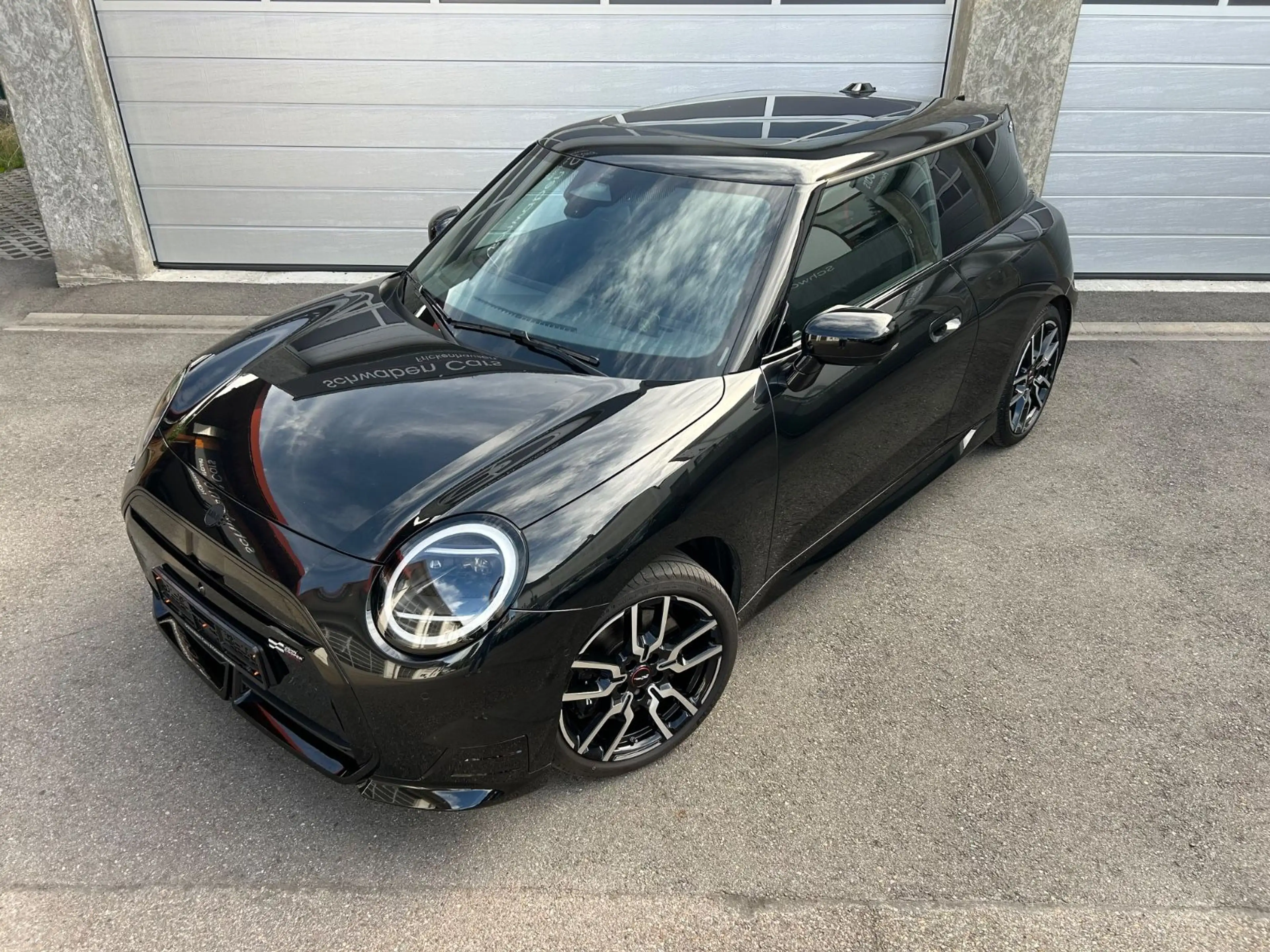 MINI Cooper SE JOHN COOPER WORKS XL HUD H&K ACC Pano — photo 3