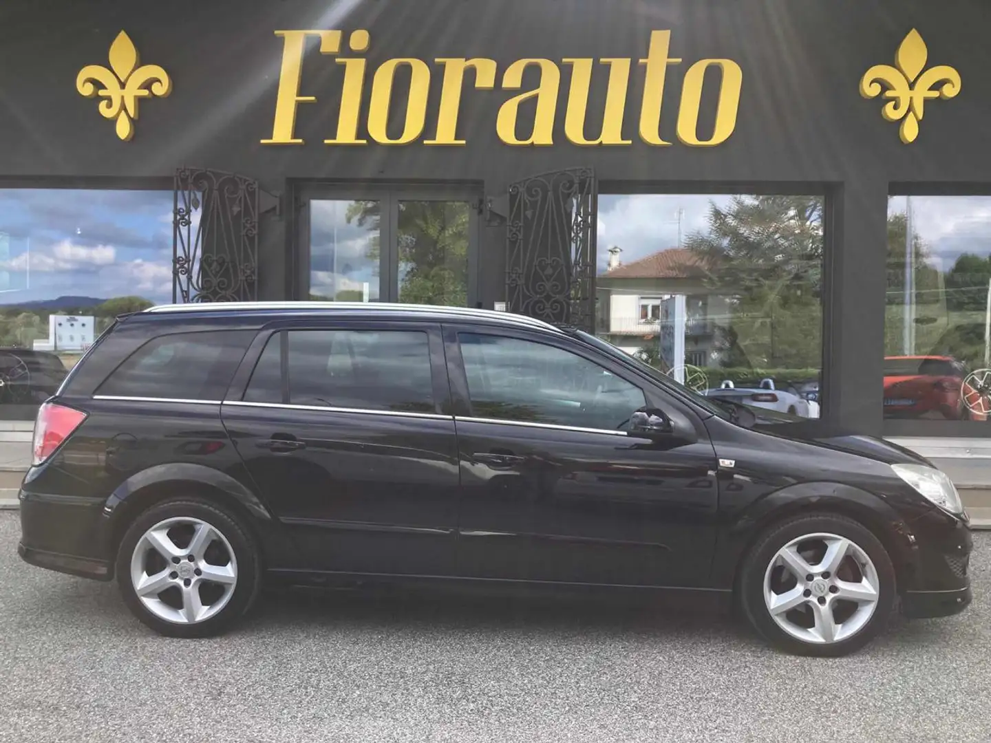 Opel Astra 1.7 CDTI 110CV SW Cosmo NEOPATENTATI Grigio - 2