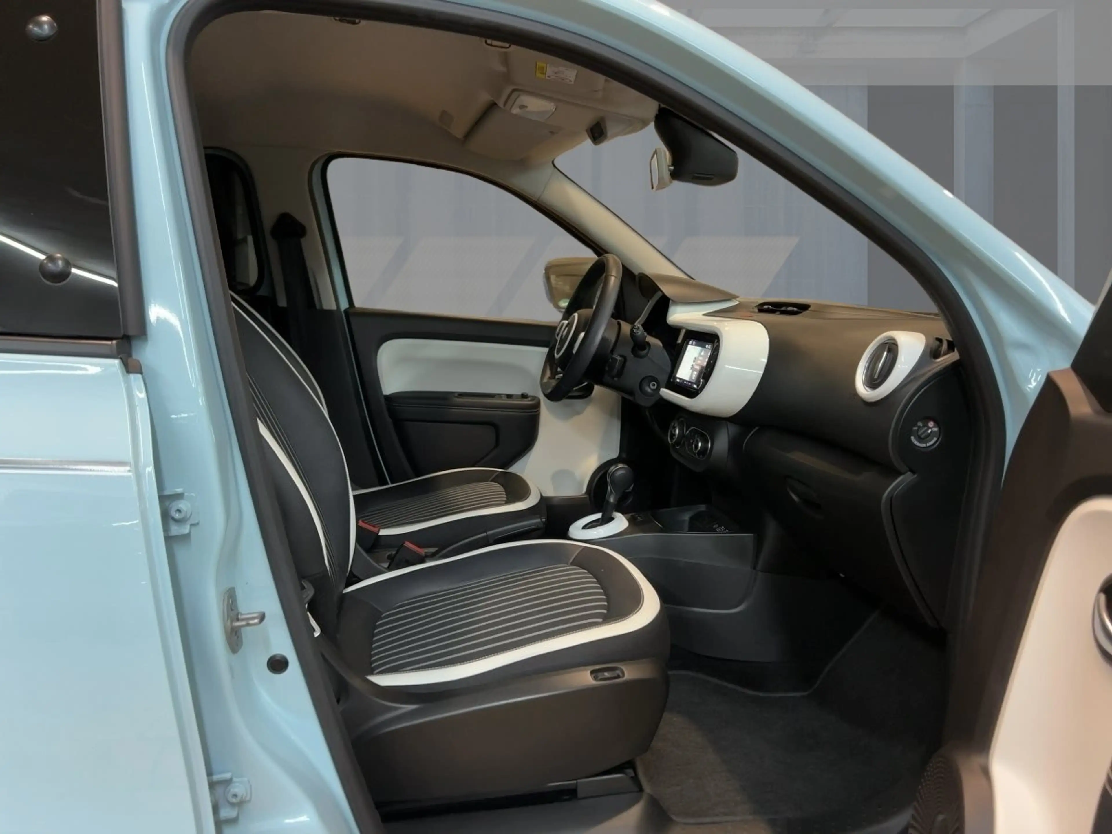 Renault Twingo Techno — photo 8
