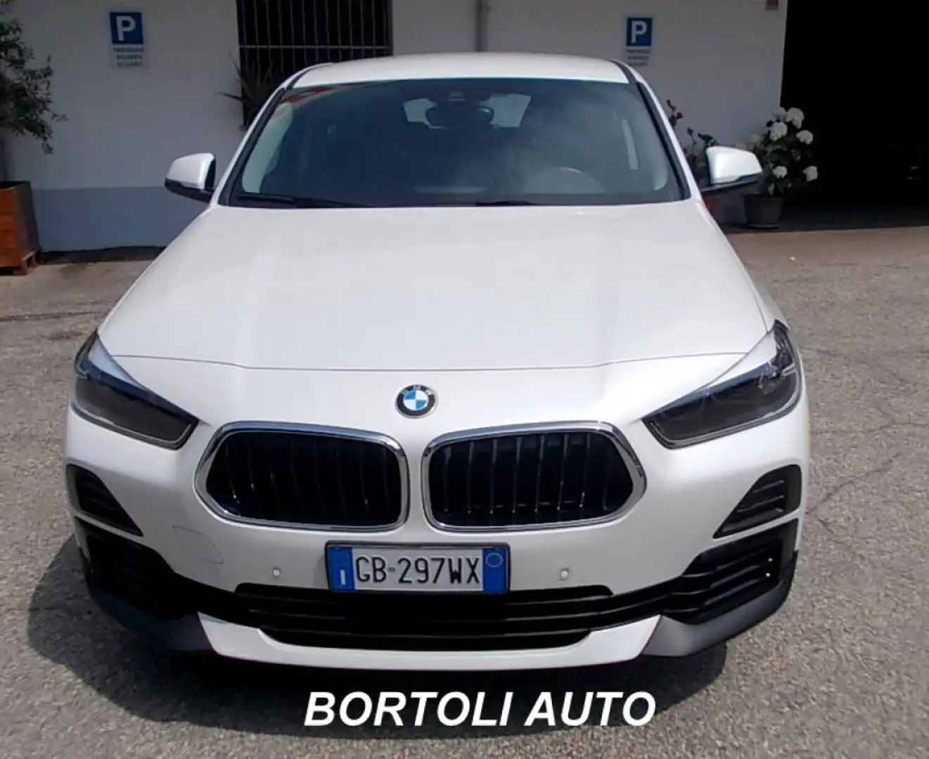 BMW X2 sDrive18d 43.000 KM BUSINESS-X AUTOMATICA Weiß - 2