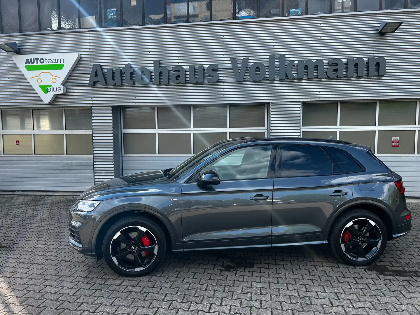 Audi Q5 50 TFSI e quattro sport S-tronic AHK S-Line Sport Gris - 2