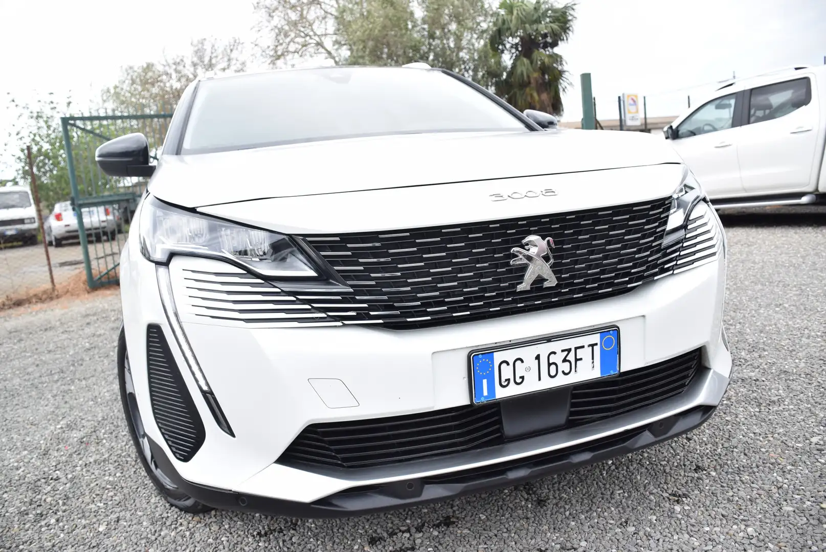 Peugeot 3008 NEW 1.5HDI 130CV EAT8 NAVI ADAS LED SENSORI CAM BT Bianco - 2