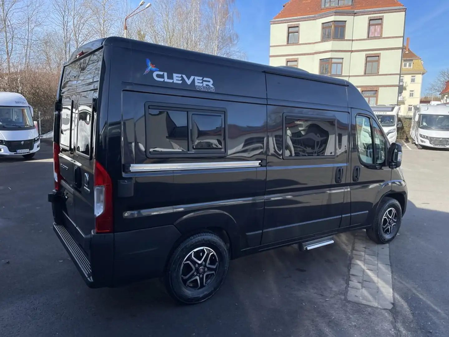 Clever Tour 540 Fiat 140 PS AT 9 Dieselheizung*Lithium Schwarz - 2