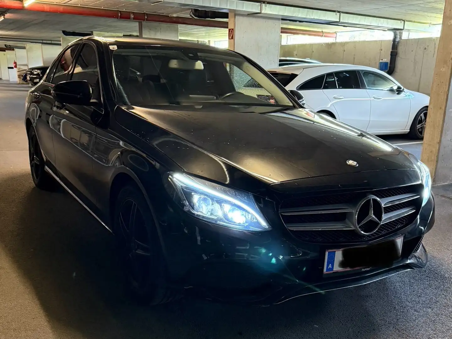 Mercedes-Benz C 180 C 180 d Avantgarde Aut. Avantgarde Schwarz - 1