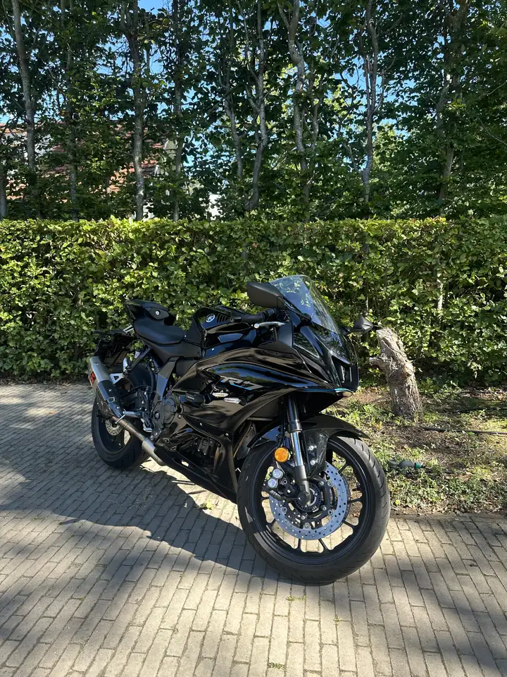 Yamaha YZF-R7