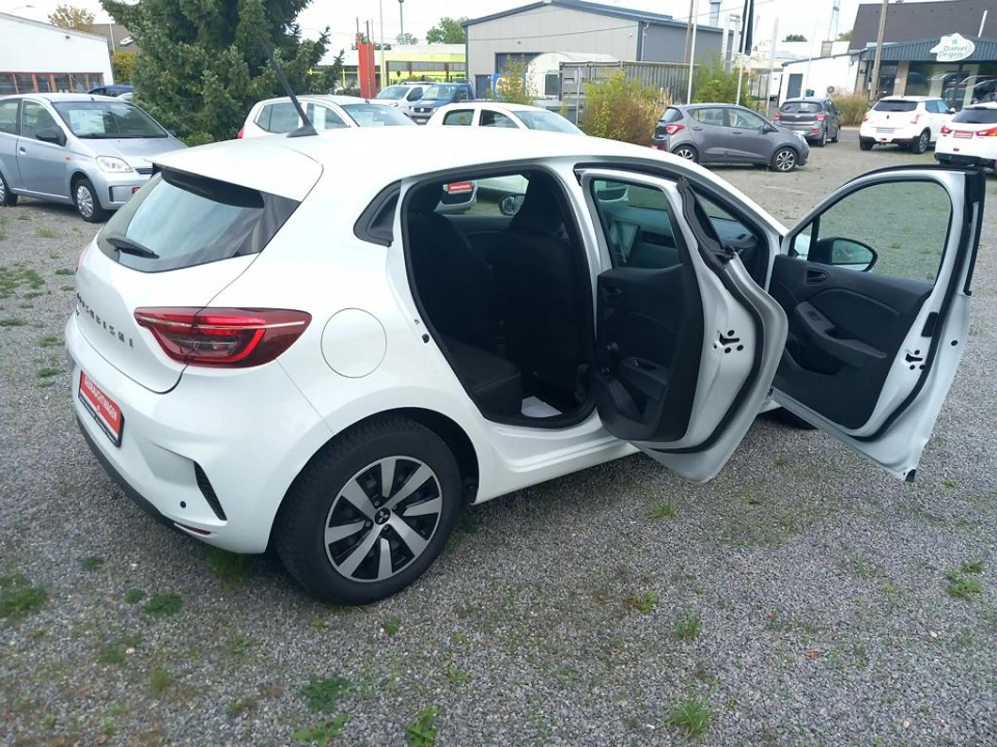 Mitsubishi Colt 1.0 l 5-Türer PDC 5 Türen, Allwetter, Klima, Andro — photo 13