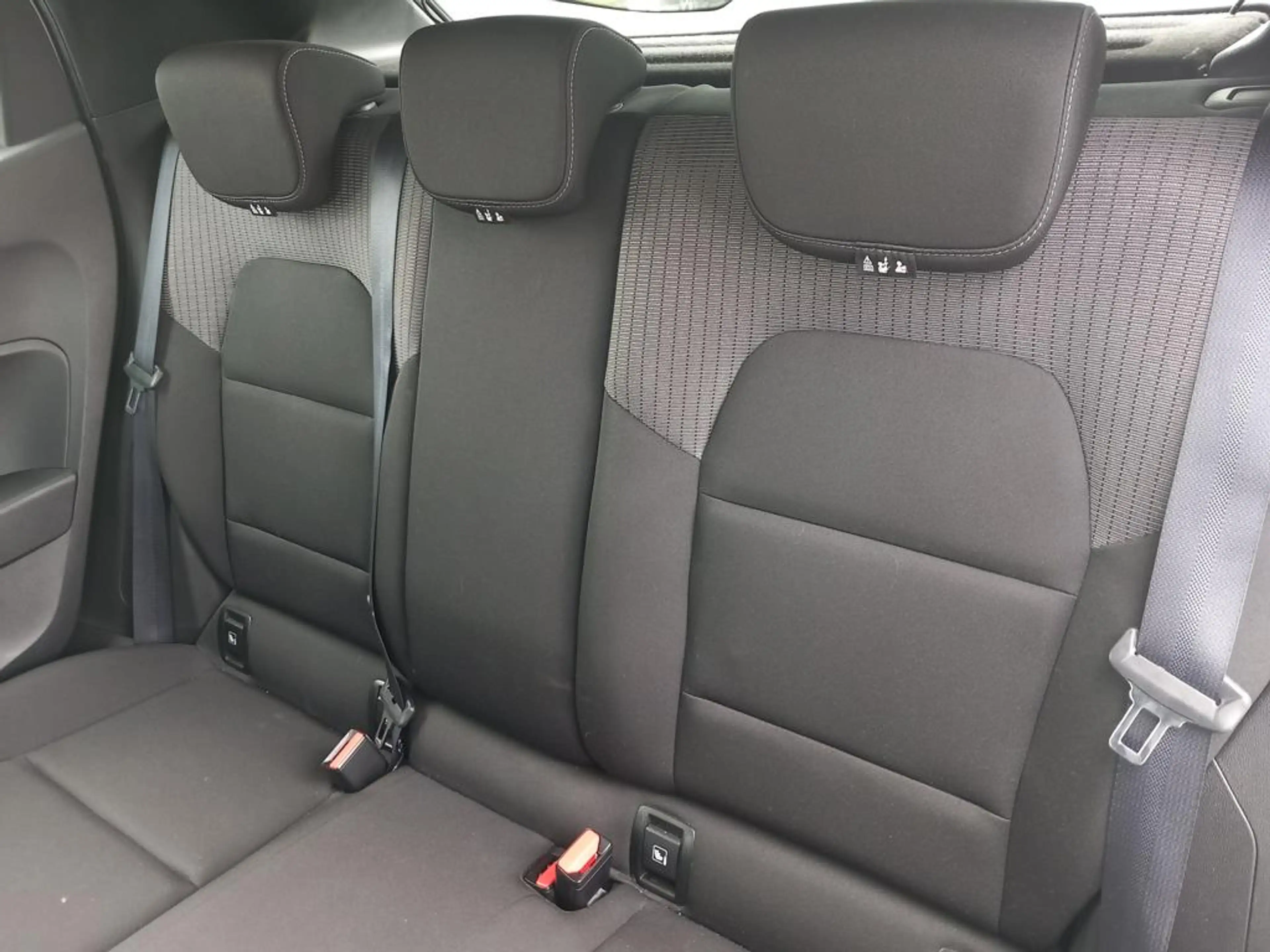 Mitsubishi Colt 1.0 l 5-Türer PDC 5 Türen, Allwetter, Klima, Andro — photo 10