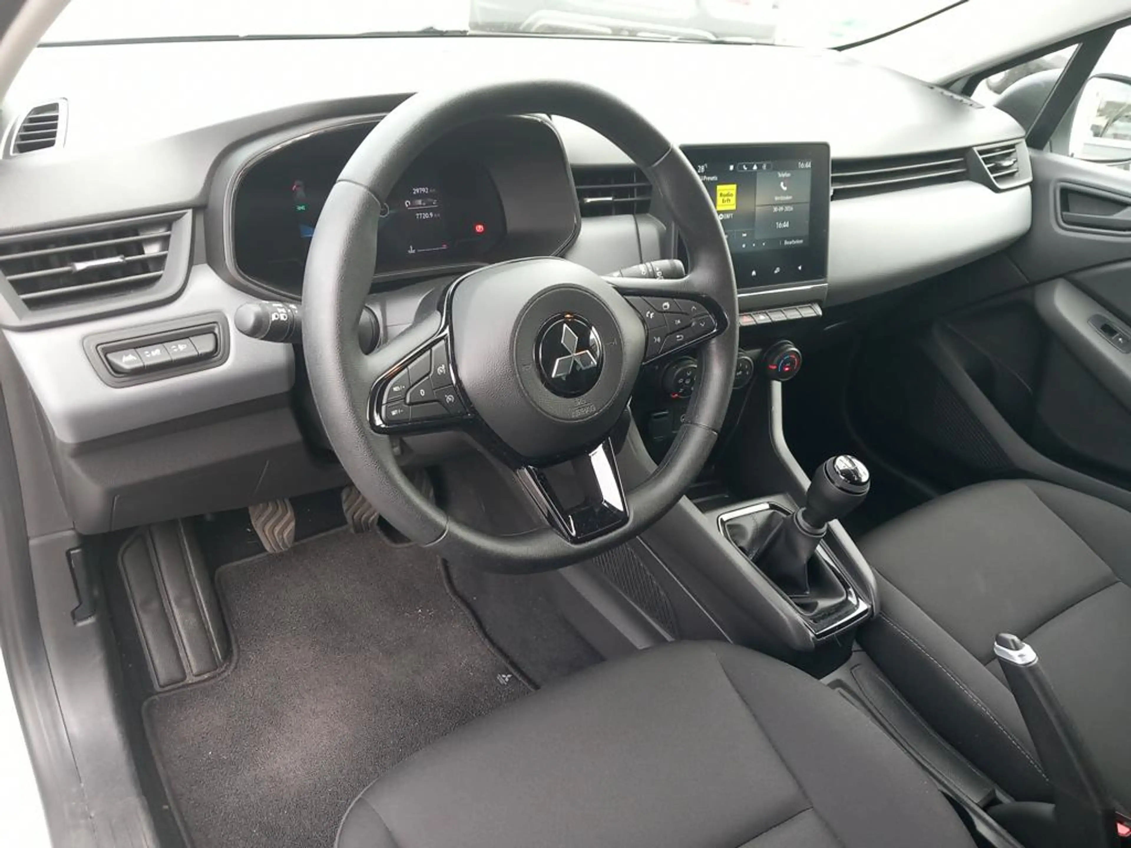 Mitsubishi Colt 1.0 l 5-Türer PDC 5 Türen, Allwetter, Klima, Andro — photo 8