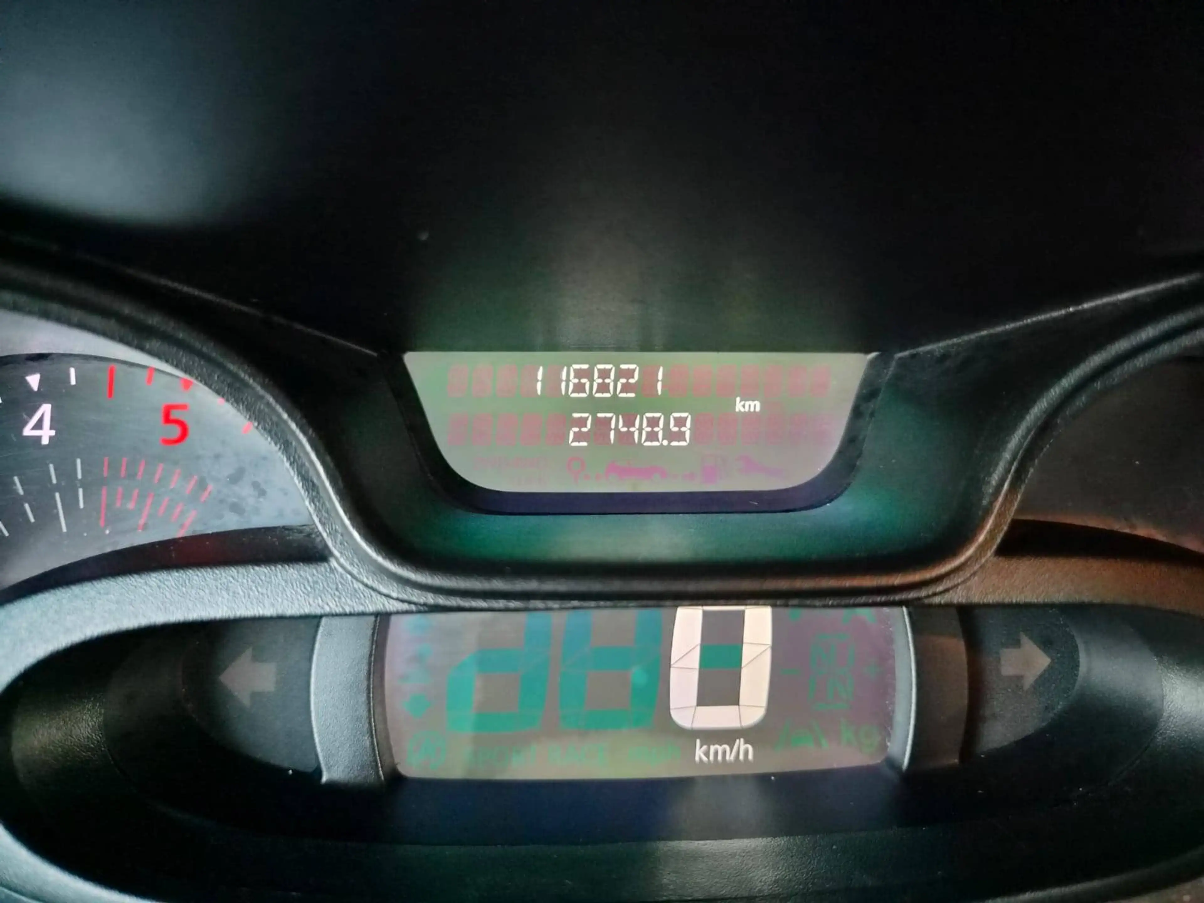 Renault Trafic — photo 15