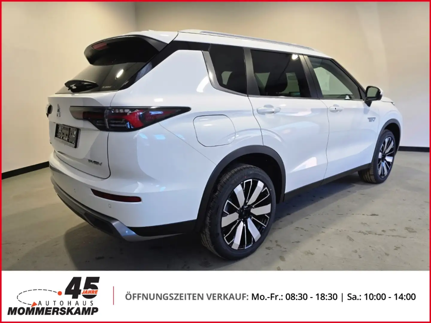 Mitsubishi Outlander 2,4 INTRO EDITION+4WD+Klima+Leder+Navi+PDC+HUD+LED White - 2