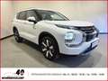 Mitsubishi Outlander 2,4 INTRO EDITION+4WD+Klima+Leder+Navi+PDC+HUD+LED Weiß - thumbnail 3