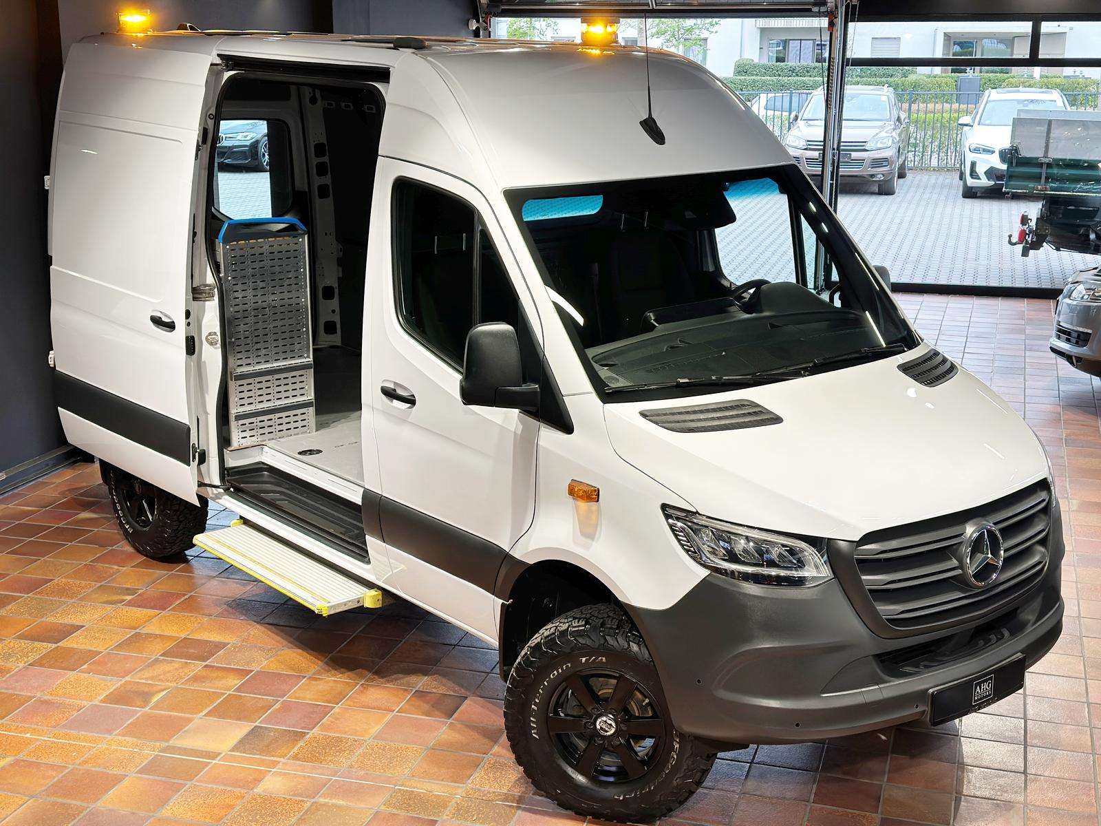 Second hand Mercedes Benz Sprinter 