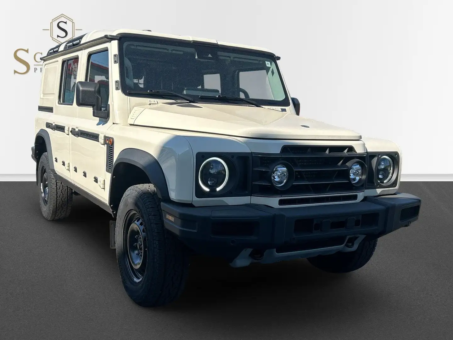 Ineos Grenadier Utility Wagon (5 Seat) Weiß - 2