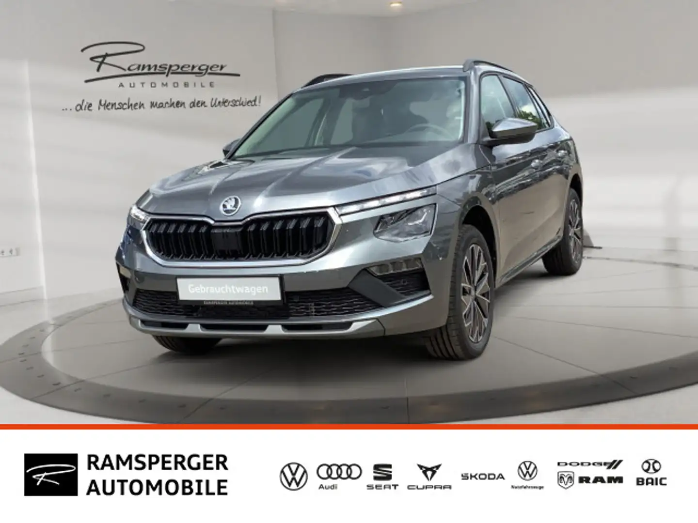 Skoda Kamiq 1.5 TSI DSG Tour ACC Vorbe.AHK Navi Kamera Grau - 1