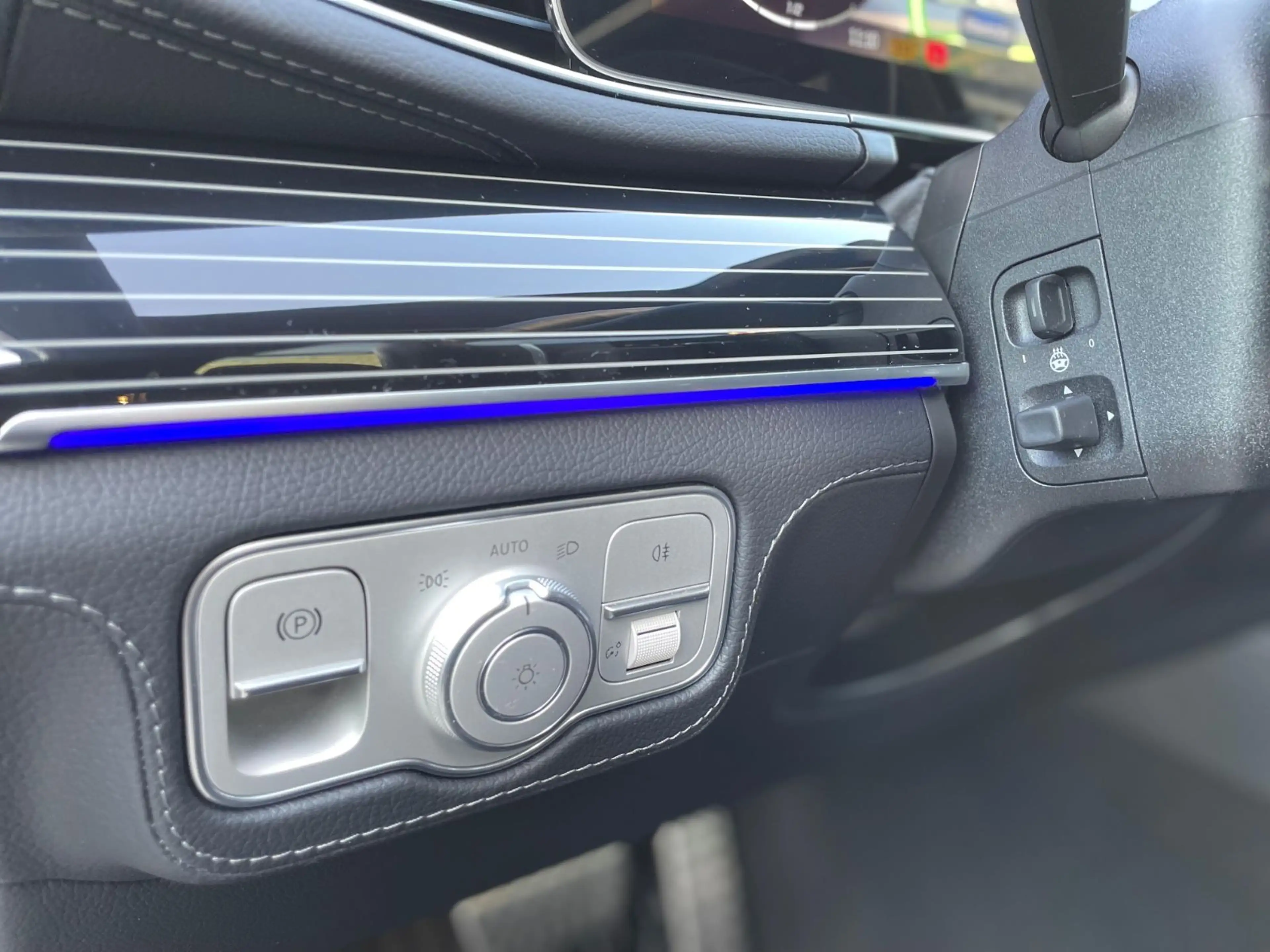 Mercedes-Benz GLS 450 d 4M AMG Full Options|Rear Entertaiment| — photo 7