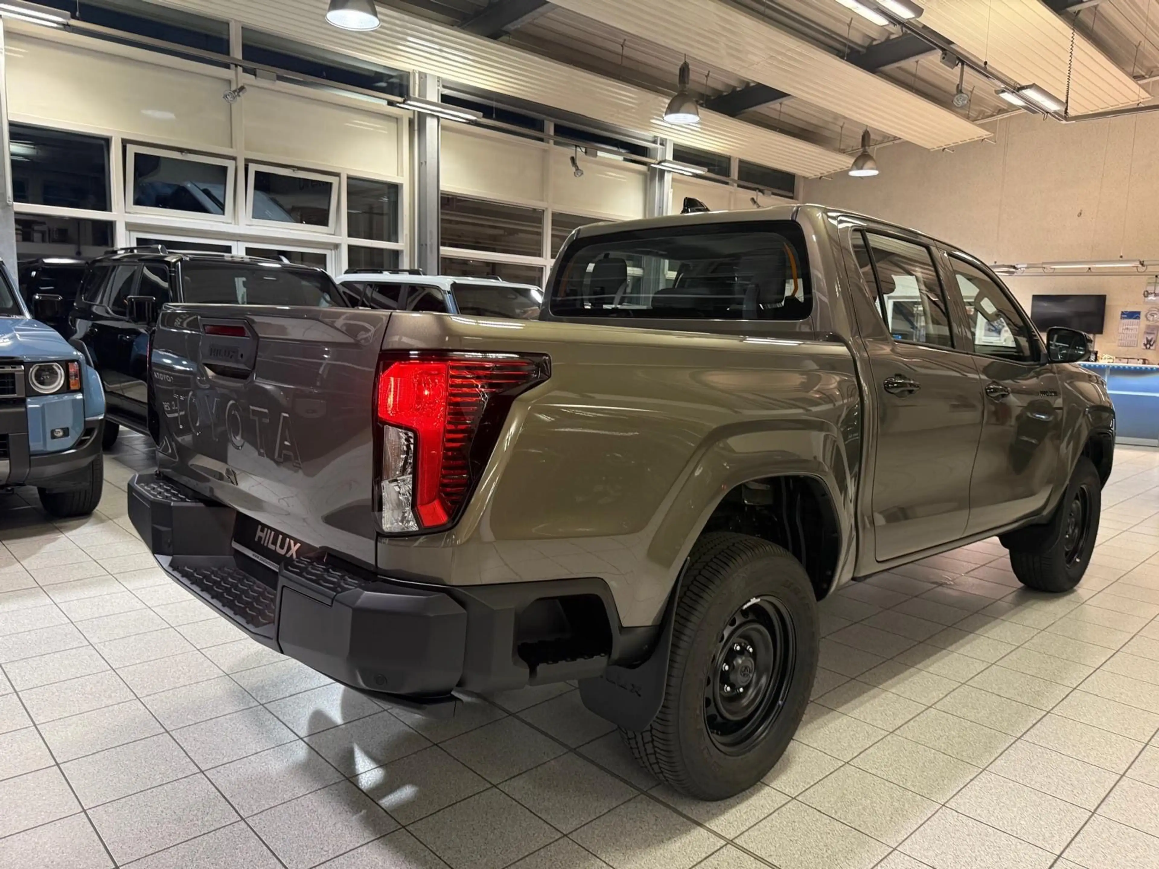 Toyota Hilux HILUX DOUBLE CAB-MILD HYB.-DUTY-4x4-NEUES MODELL — photo 8