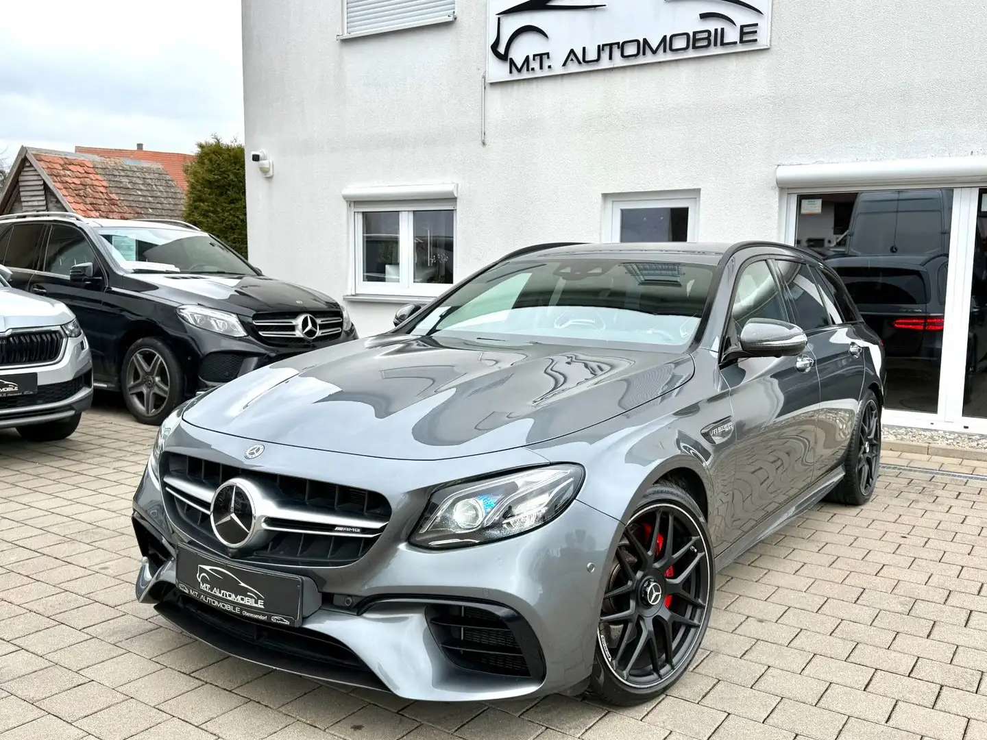 Mercedes-Benz E 63 AMG E 63 S*WIDESCREEN*MULTIBEAM*BURM*DISTR+*AHK*360° Grau - 1