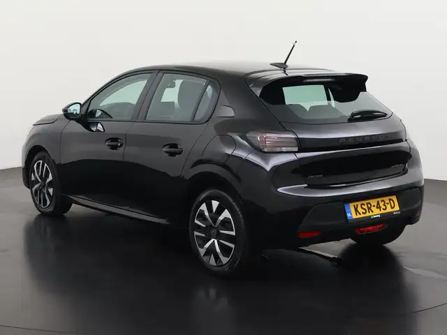 Peugeot 208 view 6