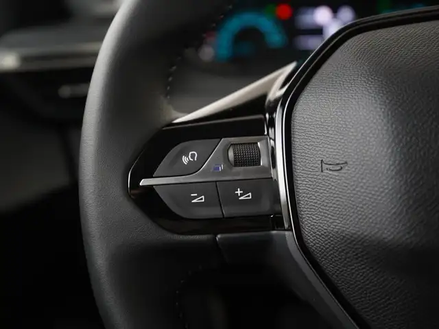 Peugeot 208 view 7