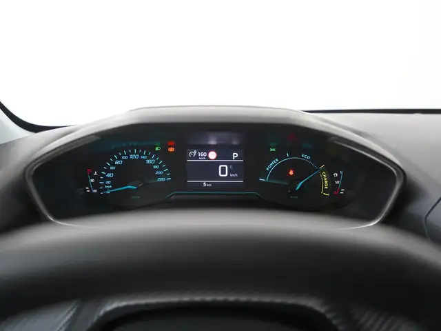 Peugeot 208 view 8