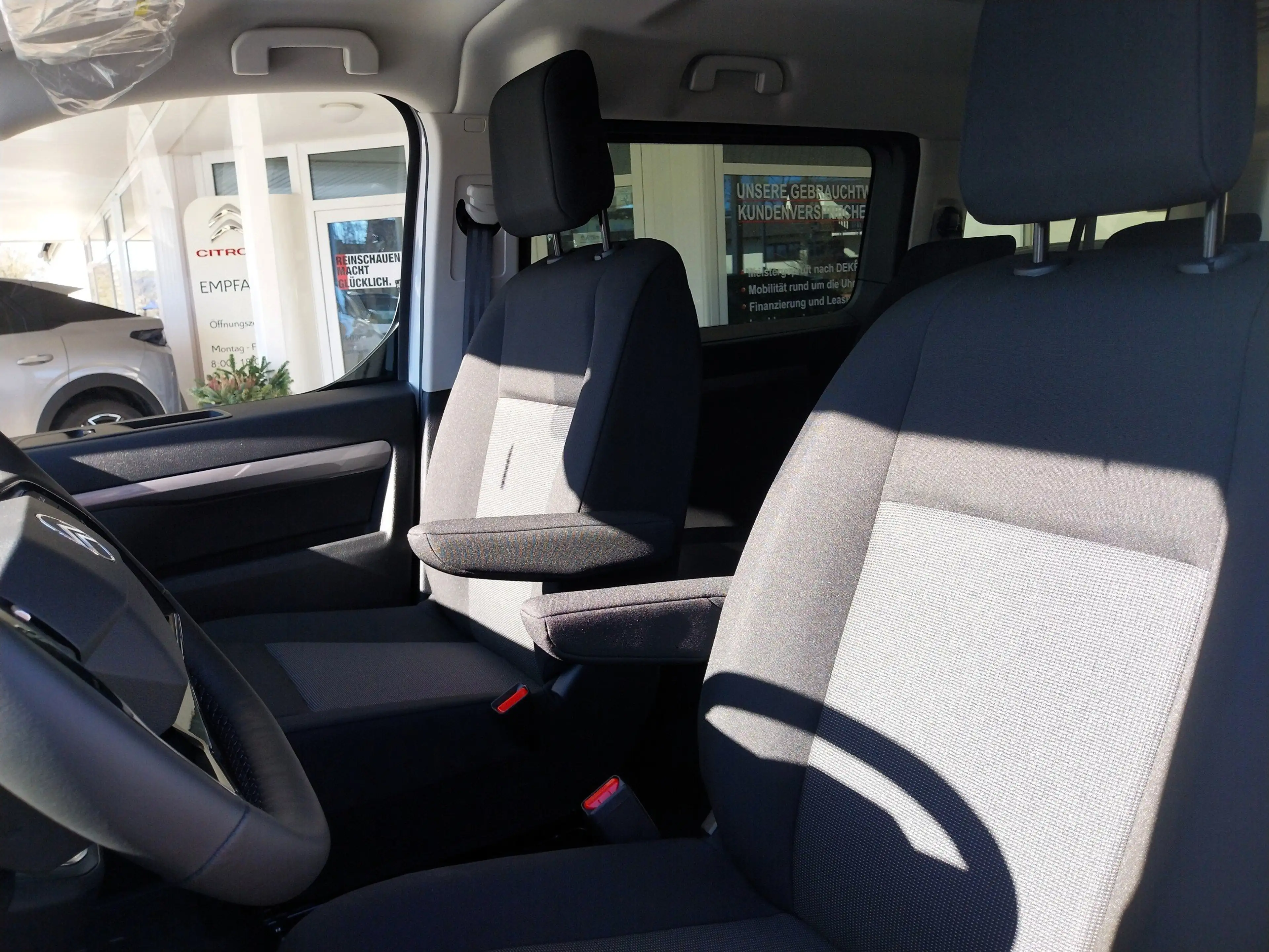 Citroen Spacetourer PLUS XL HDI 180 *AHK, ZUSATZKLIMA, SHZ, NAVI* — photo 11