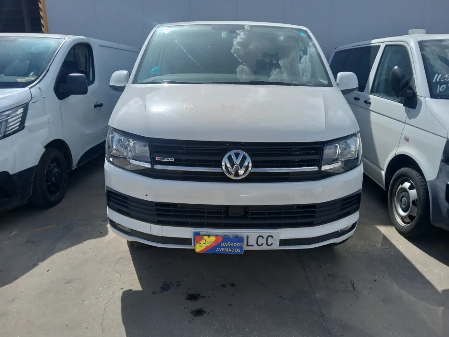 Volkswagen VOLKSWAGEN Caravelle Monovolumen  Automático de 4 Blanco - 1
