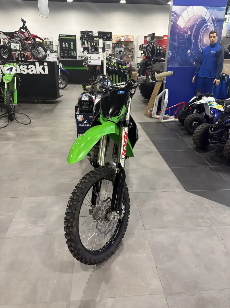 Kawasaki Zwart - 2