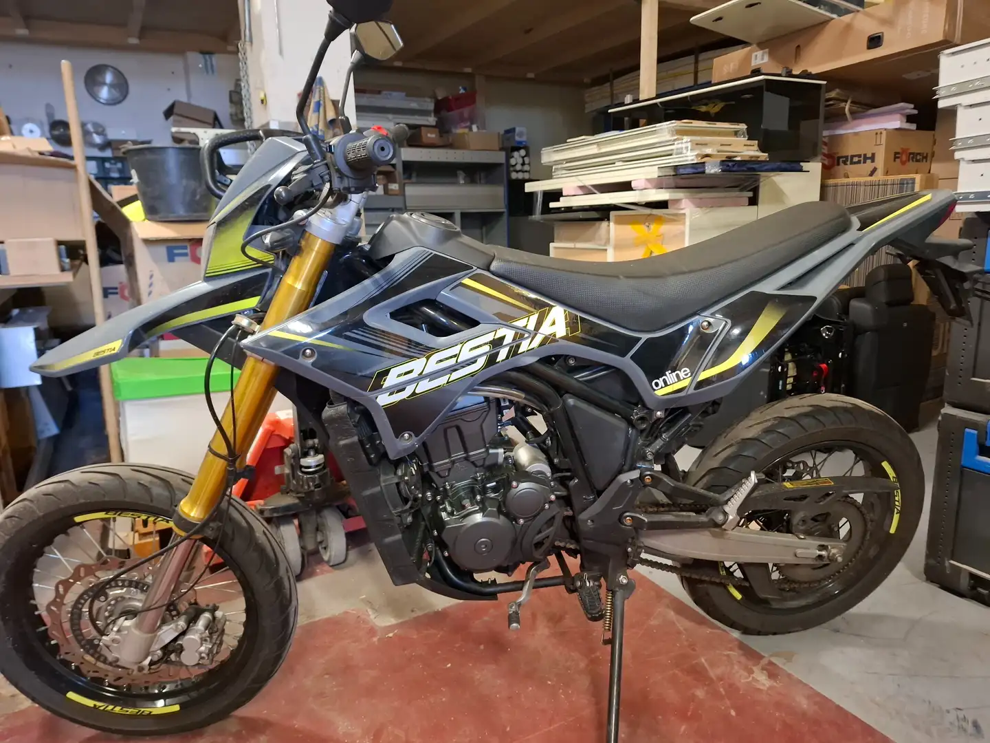 Online Egyéb Bestia SM 125 Szürke - 1