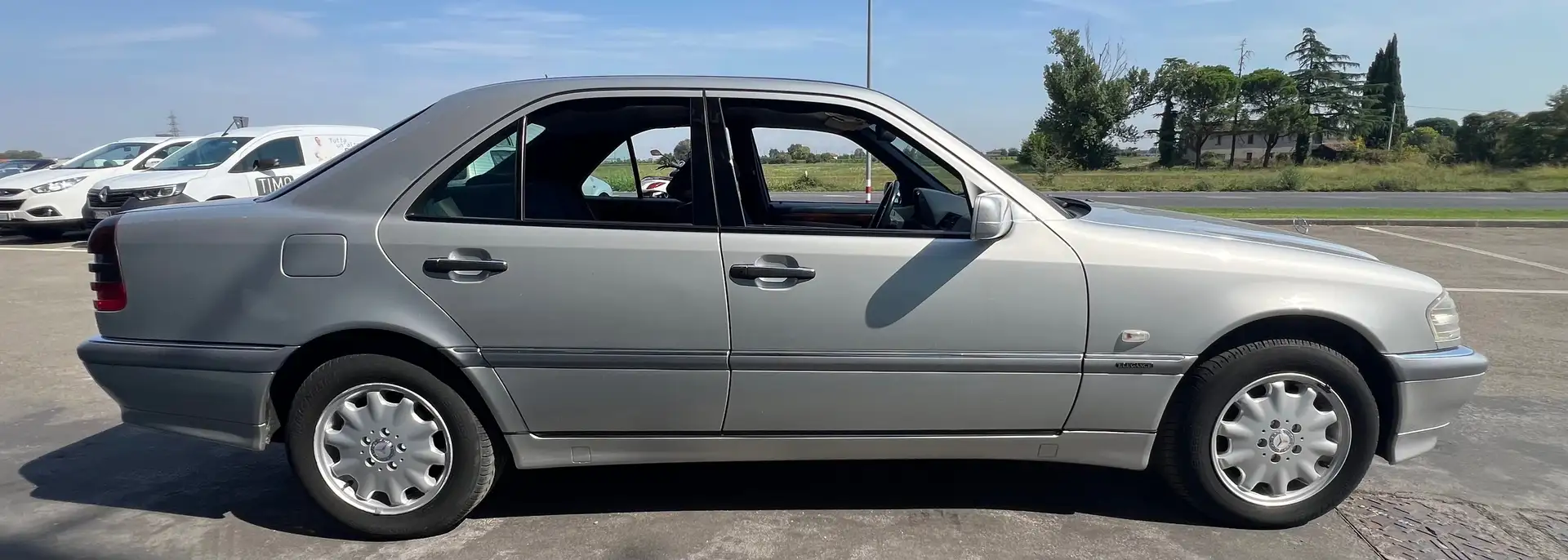 Mercedes-Benz C 200 Classe C Berlina Kompressor Elegance A.S.I. Plateado - 2