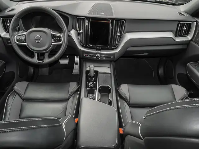 Volvo XC60 view 12