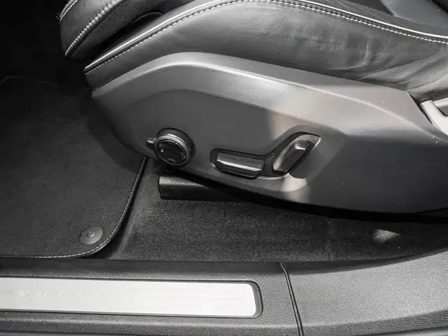 Volvo XC60 view 10