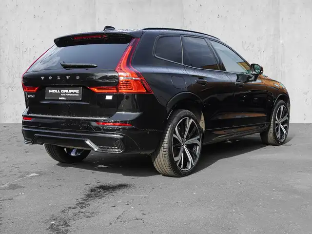 Volvo XC60 view 4