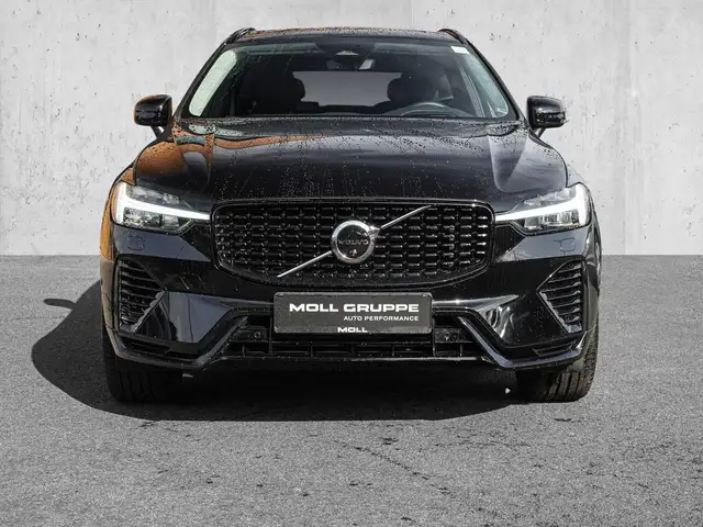 Volvo XC60 view 3