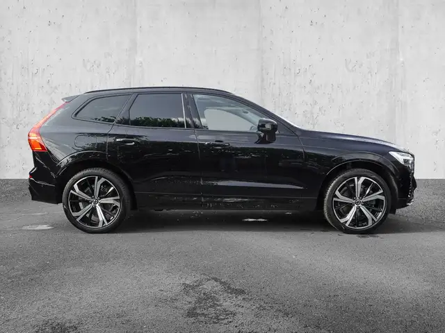 Volvo XC60 view 5