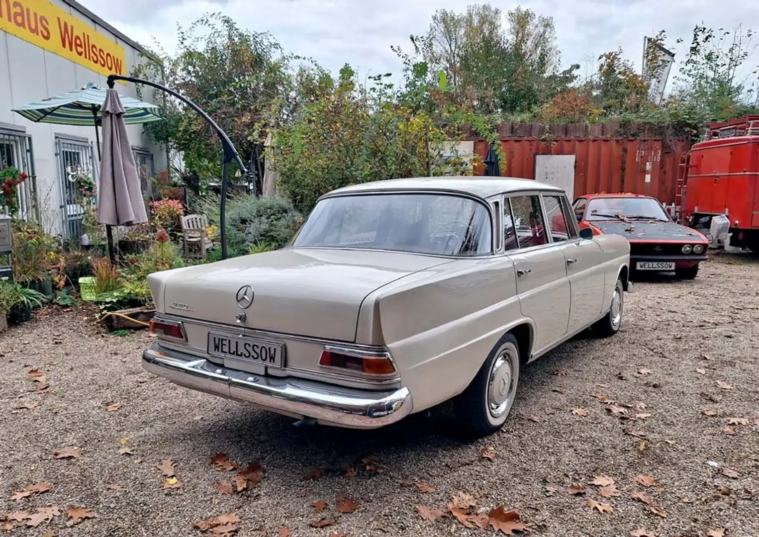 Mercedes-Benz 200 200D W110 SSD TÜV 10/27 H-Kennzeichen Weiß - 2