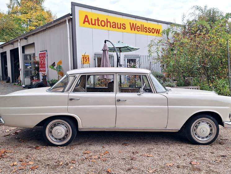 Second hand Mercedes Benz 200 