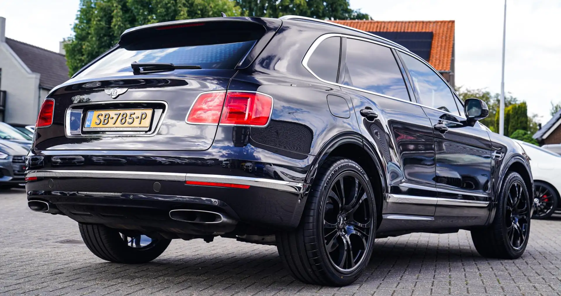 Bentley Bentayga 6.0 W12 | Massage | Panorama | Luchtvering | Incl Zwart - 2