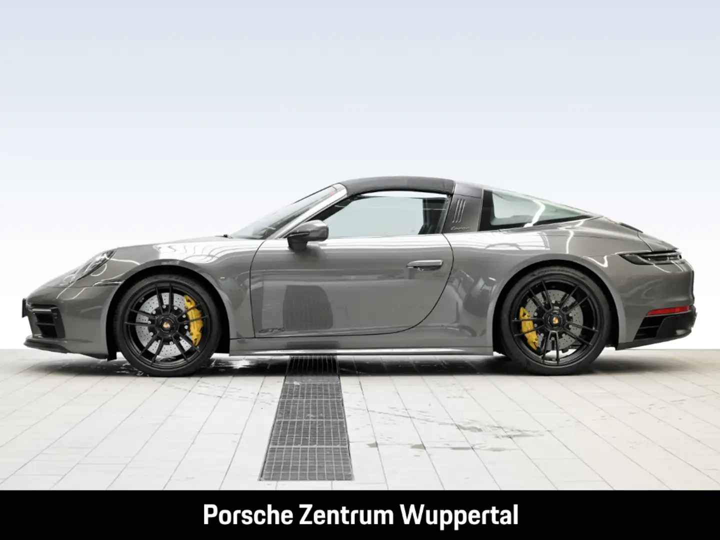Porsche 992 911 Targa 4 GTS HA-Lenkung InnoDrive BOSE Grijs - 2